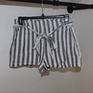 Paper Bag Shorts Grey And White Beach Tie Belt Medium Cali 1850